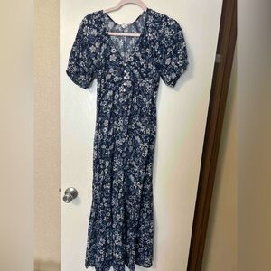 Floral Blue Maxi Dress 🤍